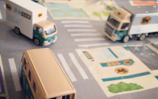 ママも夢中になる“にゃんにゃんブー”って何？　毎日どこかで見かけるあの車のミニカーがにわかに人気