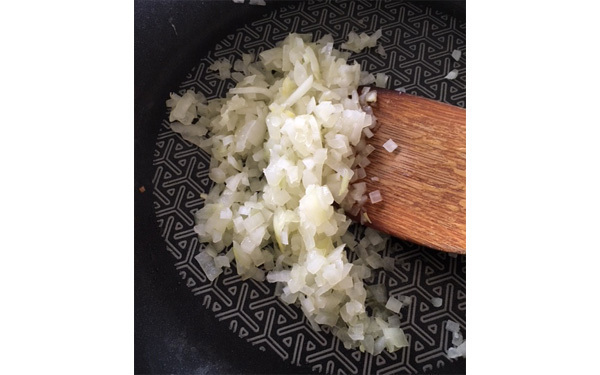 こども日に大人の味デビュー　ポルチーニ茸の炊きこみごはん