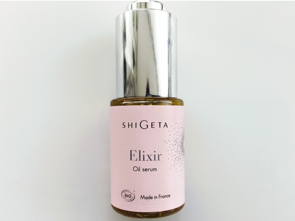 MICHIRUさん【無人島に、何持っていく？ プロが選ぶ  “必要最低限コスメ” Vol.3】