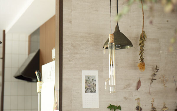 インスタで人気！ やんちゃな4歳児がいても、好きなモノを飾るテク【Iさん家のインテリア#01】