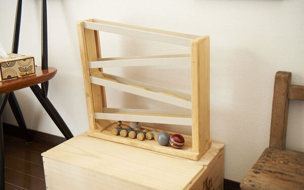 子どものおもちゃが散らかって見えない、ちょっとした工夫【Iさん家のインテリア#02】