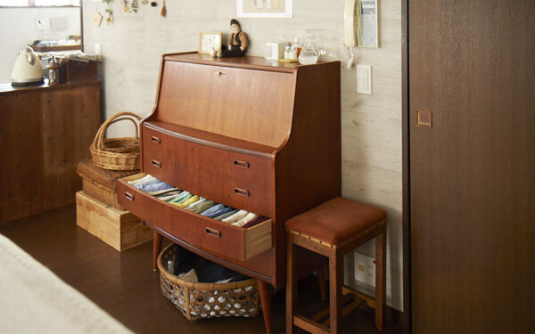 子どものおもちゃが散らかって見えない、ちょっとした工夫【Iさん家のインテリア#02】