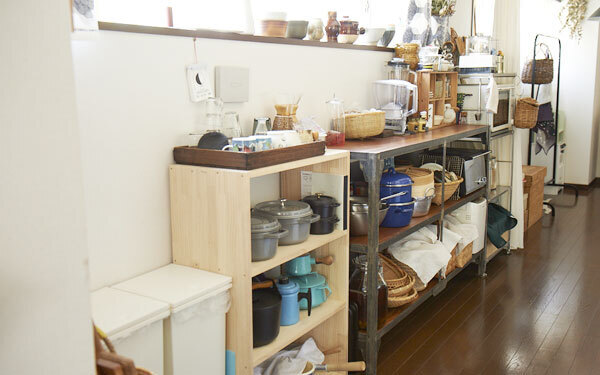 ものが多くても大丈夫！ オシャレで使いやすいキッチンの収納法【Iさん家のインテリア#03】