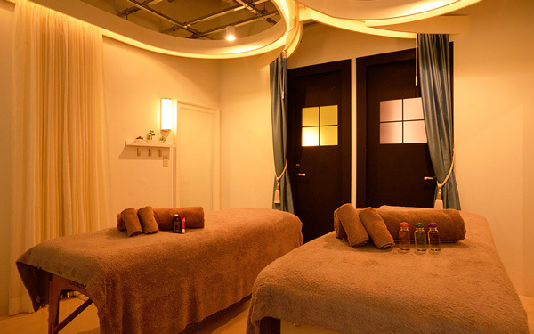 水曜日はキッズスペース開設！ ママも子どもも嬉しいサービスが充実した青山の美容院「unsarto」