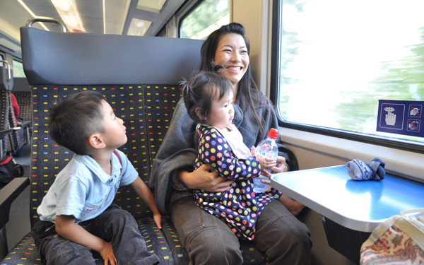 行きたいからには手配まで！ ママが主導権を握る子連れ旅行の実態とは？