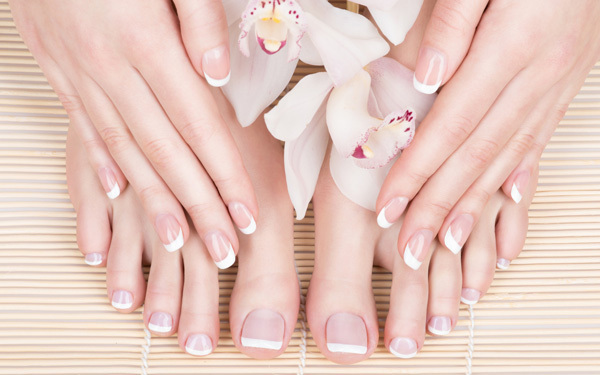 いつから再開？　人気のデザインは？　ママネイルのススメ