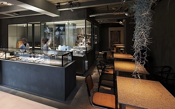 宝石のようなパフェにうっとり #等々力 #PATISSERIE ASAKO IWAYANAGI（パティスリィ アサコ イワヤナギ） #おしゃれカフェ Vol.22