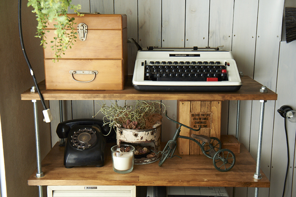 DIY＋古道具で、子どもアイテムを整理する！ 【sayo.さん家のインテリア#02】