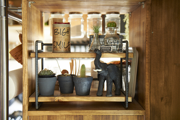 賃貸でもできる、キッチンまわりのDIY術 【sayo.さん家のインテリア#03】