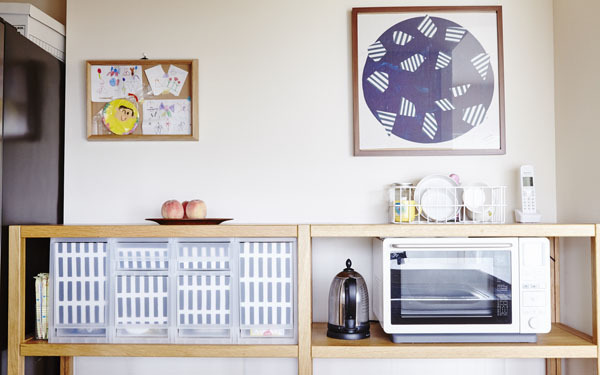 衣類や日用品のユニークな整理法　【holonさん家のインテリア#02】