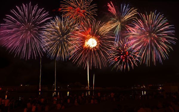 子どもと楽しみたいなら、浴衣でも●●は必携！　8月に開催されるおすすめ花火大会と狙い目スポット