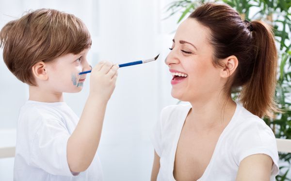 テレビやDVD頼みで気づくといつもダラダラ…　マンネリから脱却して、おうち遊びを楽しくするコツ