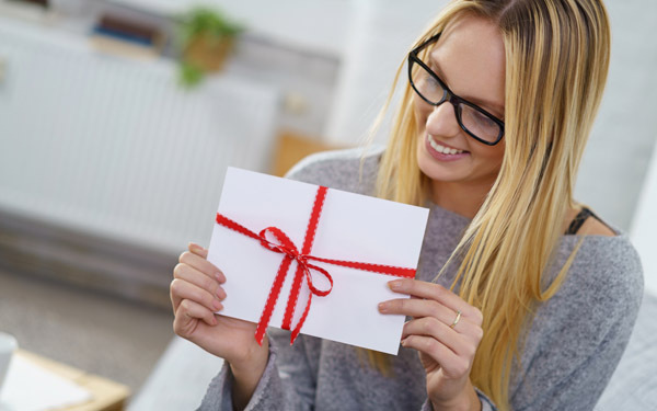 もらったらどこに置けばいいの？　手土産を「受け取る」ときのマナー