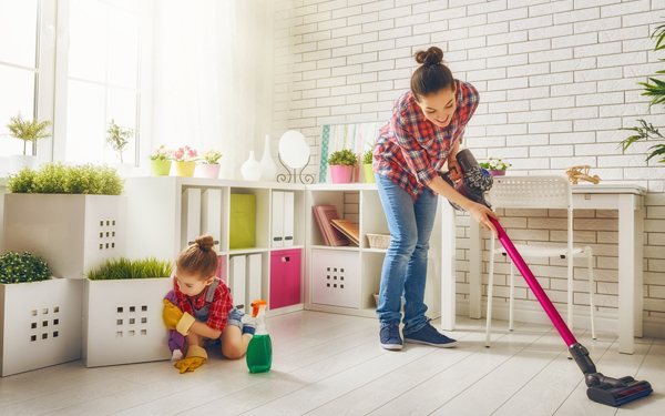 子育て中のママ必見！　楽に家事する7つの裏技