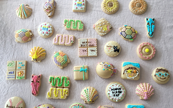 描いて、飾って、パクリ！　子どもと楽しむ「アイシングもなかパーティ」