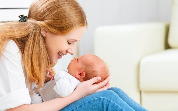 「癒やし」のはずが、攻撃的に!?　育児と「オキシトシン」にまつわる話