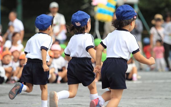 子どもの力を引きだす「ヨコミネ式教育」って実際どうなの？