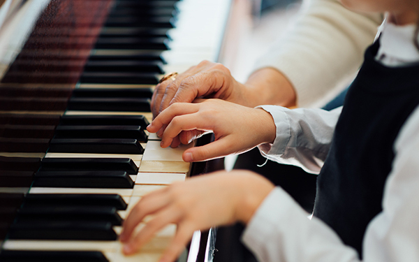 子供が習い事を嫌がる時。日本と真逆対応の驚きアメリカ教育法