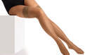 出せる足に！　速攻で美脚になれる正しいストッキング選び
