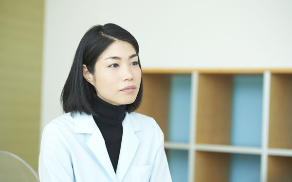 燃え尽きて倒れそう！ 年末年始のSOS【時短オンナの年末かけこみ美容 Vol.2】