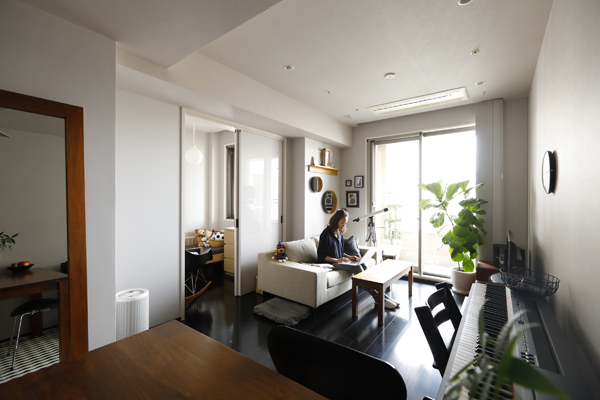 狭い家でも快適に子育て！ おしゃれに暮らす収納術 さいとうさん家のインテリア #01