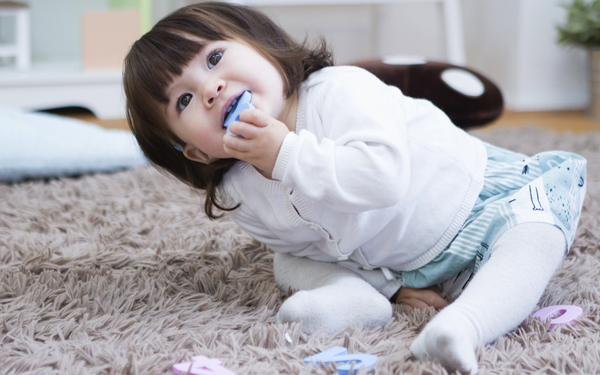 じいじ、ばあばにも徹底すべし！　 子どもの誤飲を防止する5つのポイント