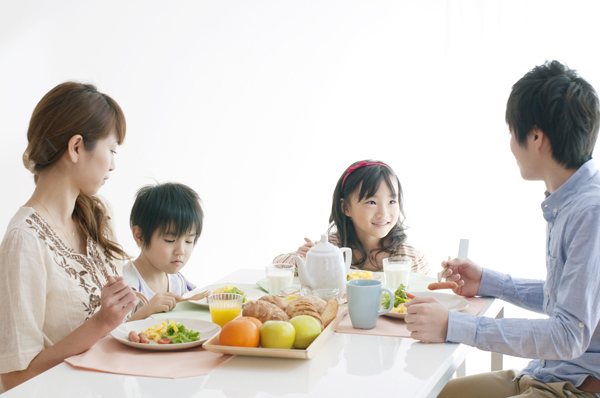 まずはパパとママが実践すべし！　子どものマナーを育む5つの基本トレーニング