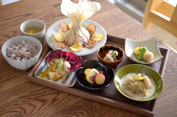 「トイロニ」カフェレストラン 「みらいたべる」提案の“産育食”メニュー