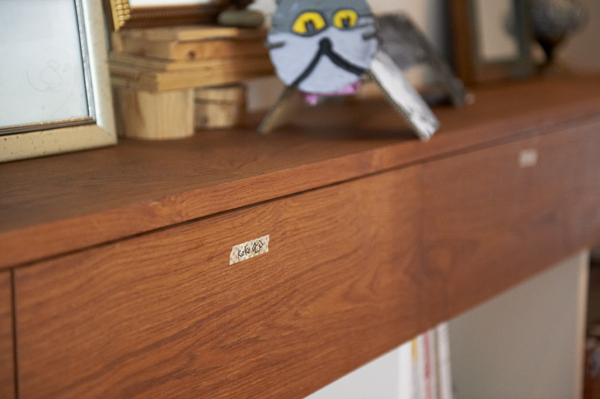 子どもたちの作品をセンス良く飾る　 堺あゆみさん家のインテリア #02