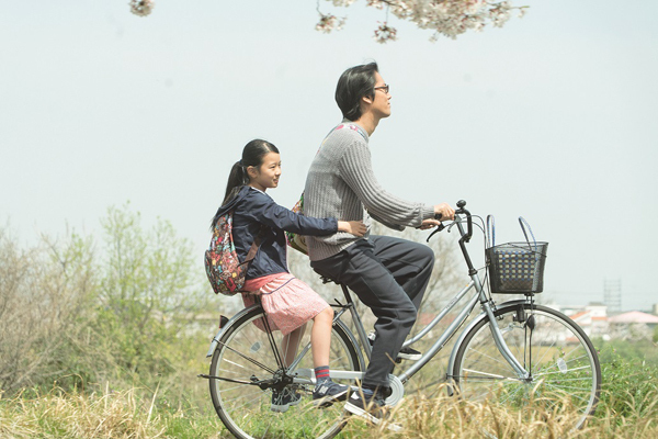 俳優・桐谷健太さん 単独インタビュー！「かもめ食堂」荻上監督の最新作「彼らが本気で編むときは、」で描かれた家族愛のカタチ