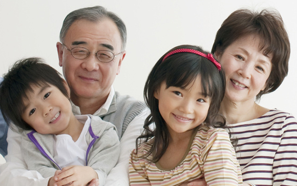 親が管理しているのは何％!?　バンダイがイマドキ「お年玉」事情を調査