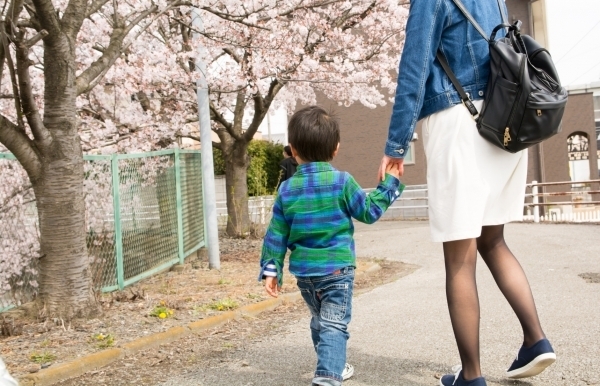 自分の国をどう思ってる？　親世代のパパとママが思う日本のスゴイところ【パパママの本音調査】  Vol.60