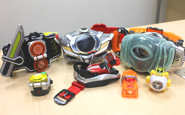 仮面ライダー玩具の秘密！　変身ベルトの作り手にインタビュー 【昔の子ども、今の子ども。】