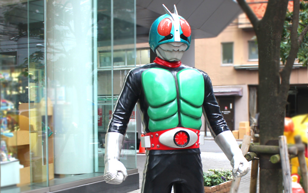 仮面ライダー玩具の秘密！　変身ベルトの作り手にインタビュー 【昔の子ども、今の子ども。】