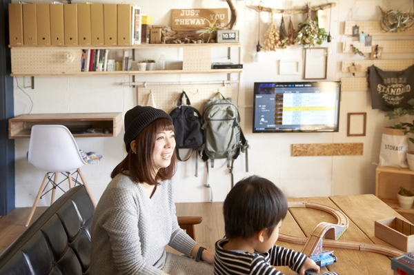 築40年、52㎡のマンションをリフレッシュ！ 賃貸DIYのテクニック　EHAMIさん家のインテリア 01