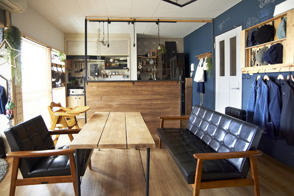 築40年のキッチンが見違える！  賃貸DIYのテクニック　EHAMIさん家のインテリア 02