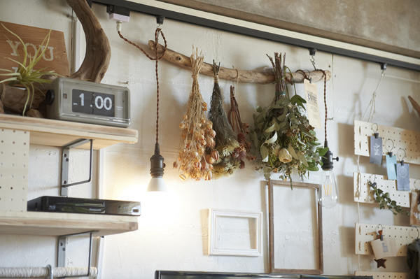 キッズルームの賃貸DIYと収納アイディア　EHAMIさん家のインテリア 03