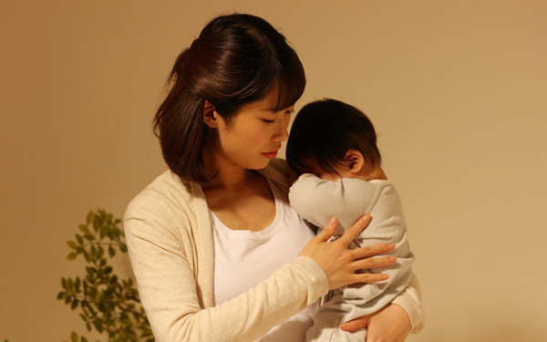 ギャン泣き・夜泣き・発熱も！　ママも泣けてくる「慣らし保育」をどう乗り切る？