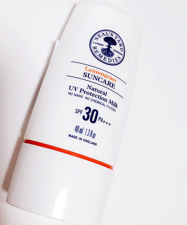 オーガニックな日焼け止めで肌に優しくUVケア！ 保湿・エイジングケアもできる?!