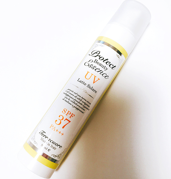 オーガニックな日焼け止めで肌に優しくUVケア！ 保湿・エイジングケアもできる?!