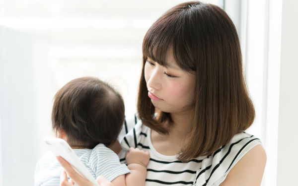 夫に早く帰ってきてほしい妻は半数！プレミアムフライデーについて考える