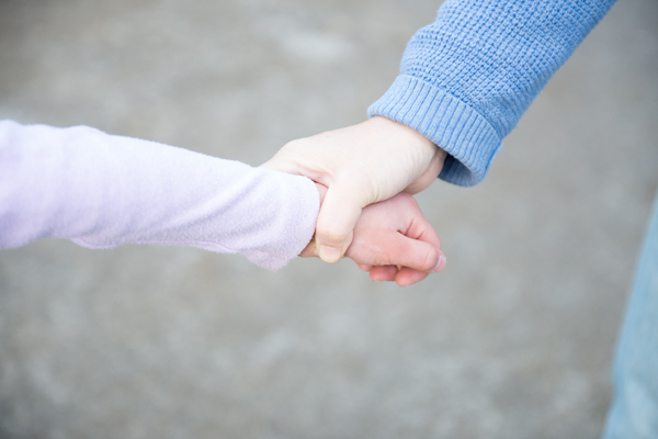 【子どもを危険から守るために、今日から子どもに教えておきたい護身テクニック 第2回】腕をつかまれた時の対処法