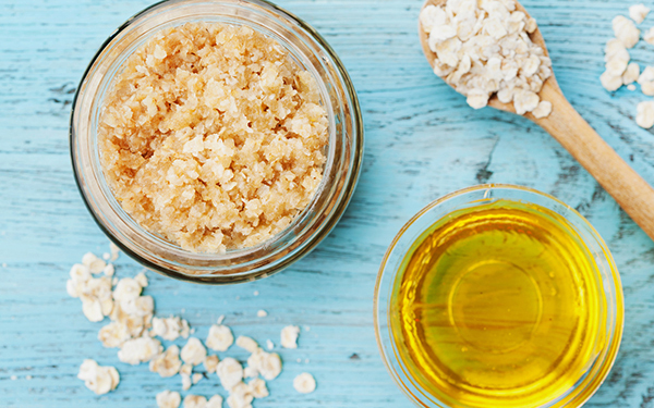 ボディスクラブを手作りする方法！ ココナッツオイルやヨーグルトで簡単に