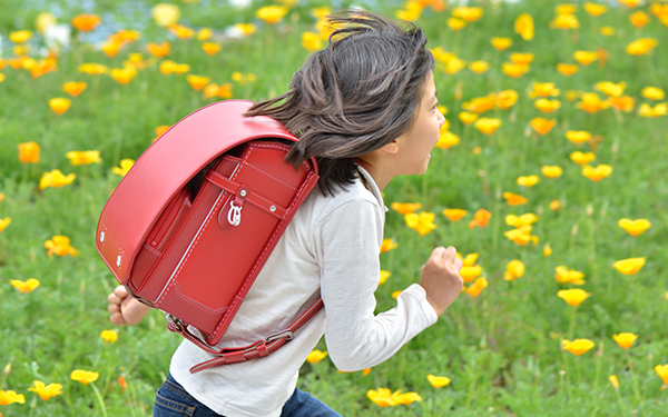 子どもの防犯ブザー、本当に鳴る？　「持っているから安心」が危険を招く