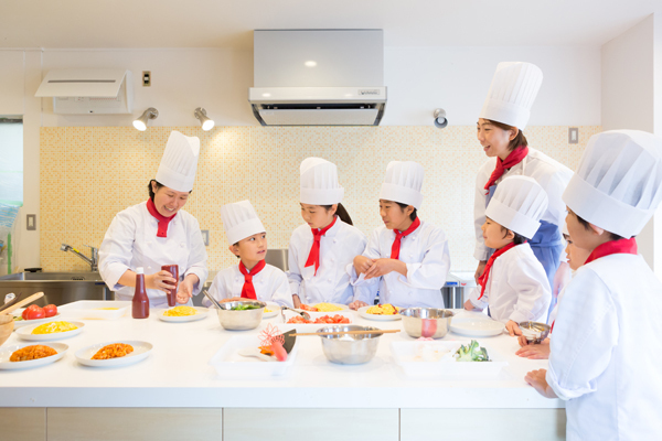 2度の産休を経て、10年間勤めた会社を退社するきっかけは、小1の壁だった【ママが転職するとき。 第2回】