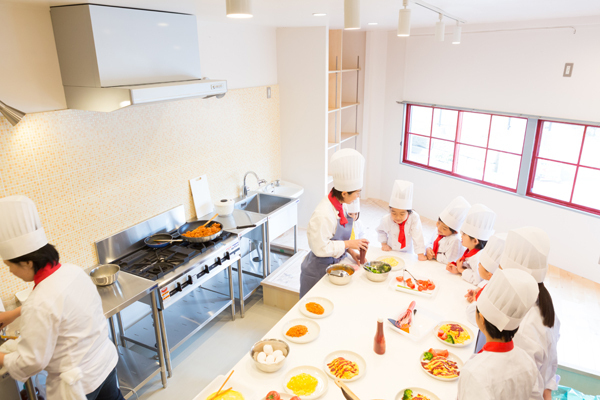 2度の産休を経て、10年間勤めた会社を退社するきっかけは、小1の壁だった【ママが転職するとき。 第2回】