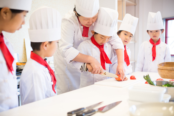 2度の産休を経て、10年間勤めた会社を退社するきっかけは、小1の壁だった【ママが転職するとき。 第2回】