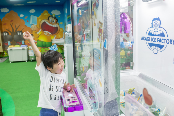 アイスの工場見学が話題！ 「ガリガリ君」が食べ放題?! 家族で楽しめるお出かけスポット