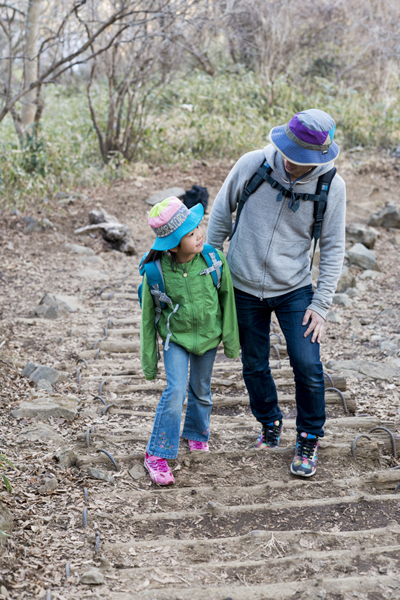 親子の絆が深まる親子ハイキングのすすめ