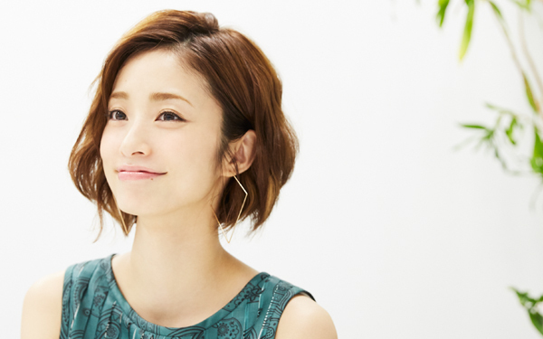 上戸彩「昼顔」主演、家族が背中をおした作品「働く先輩ママ達に頭が上がらない」